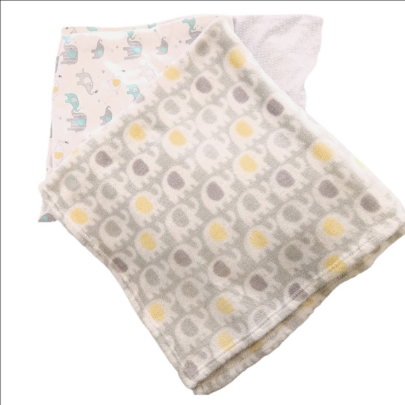 Soft Blanket & 2 Crib Sheets In Light Gray - Picture 1 of 3